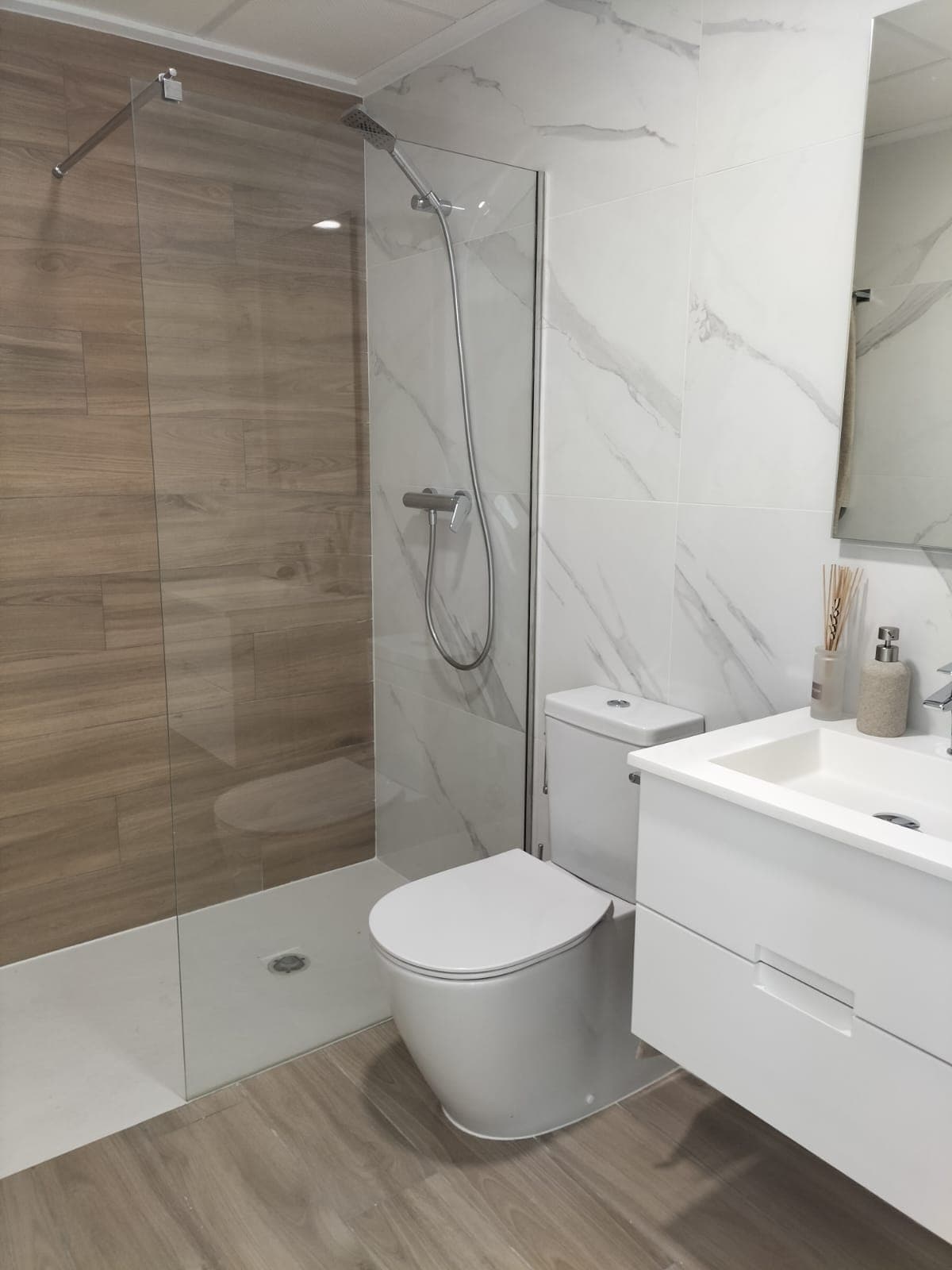 Apartment 2 bed. in Orihuela Costa 8