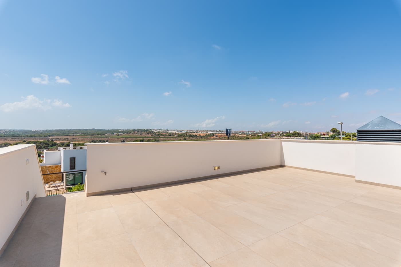 Villa 3 bed. in Dehesa de Campoamor 4