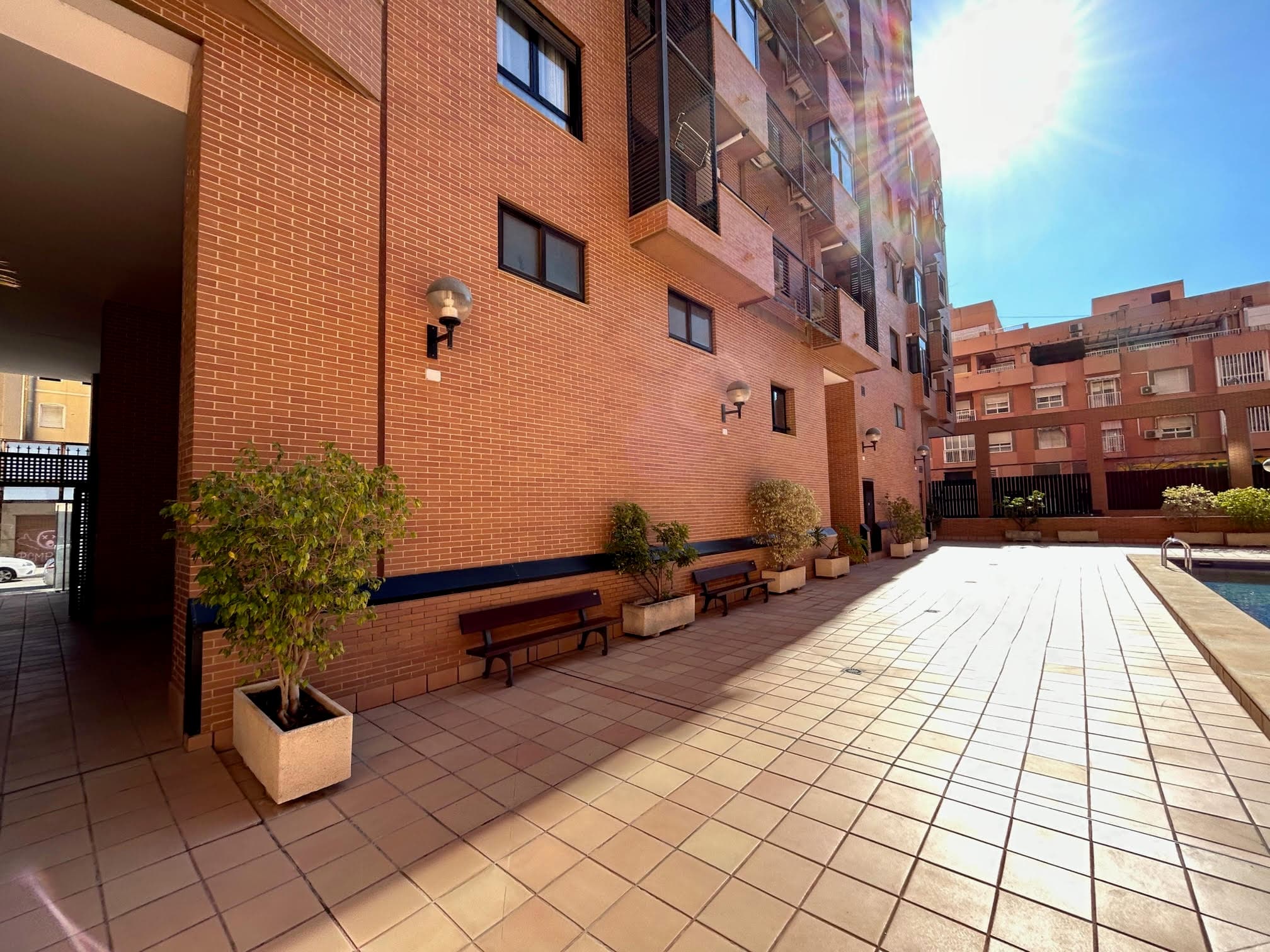 شقة في الطابق الأرضي 1 غرفة في Alicante (Alacant) 6