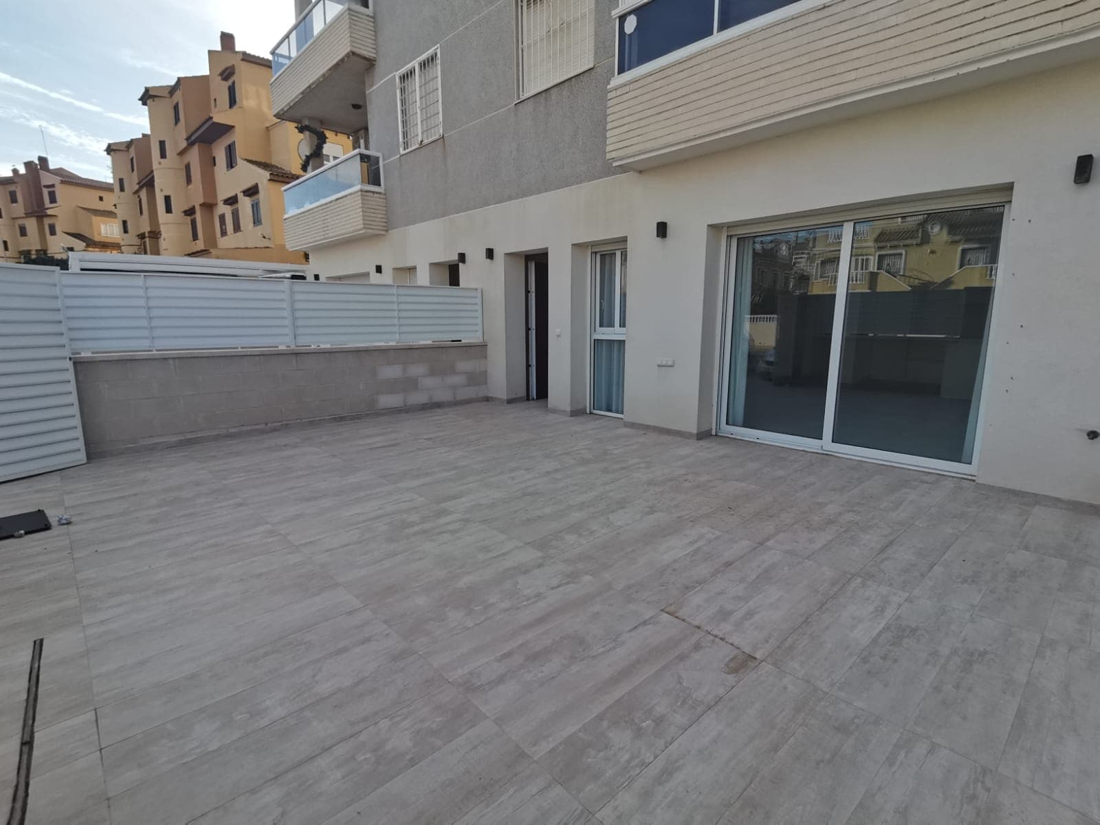 Lägenhet på bottenvåning 3 rum i Torrevieja 9