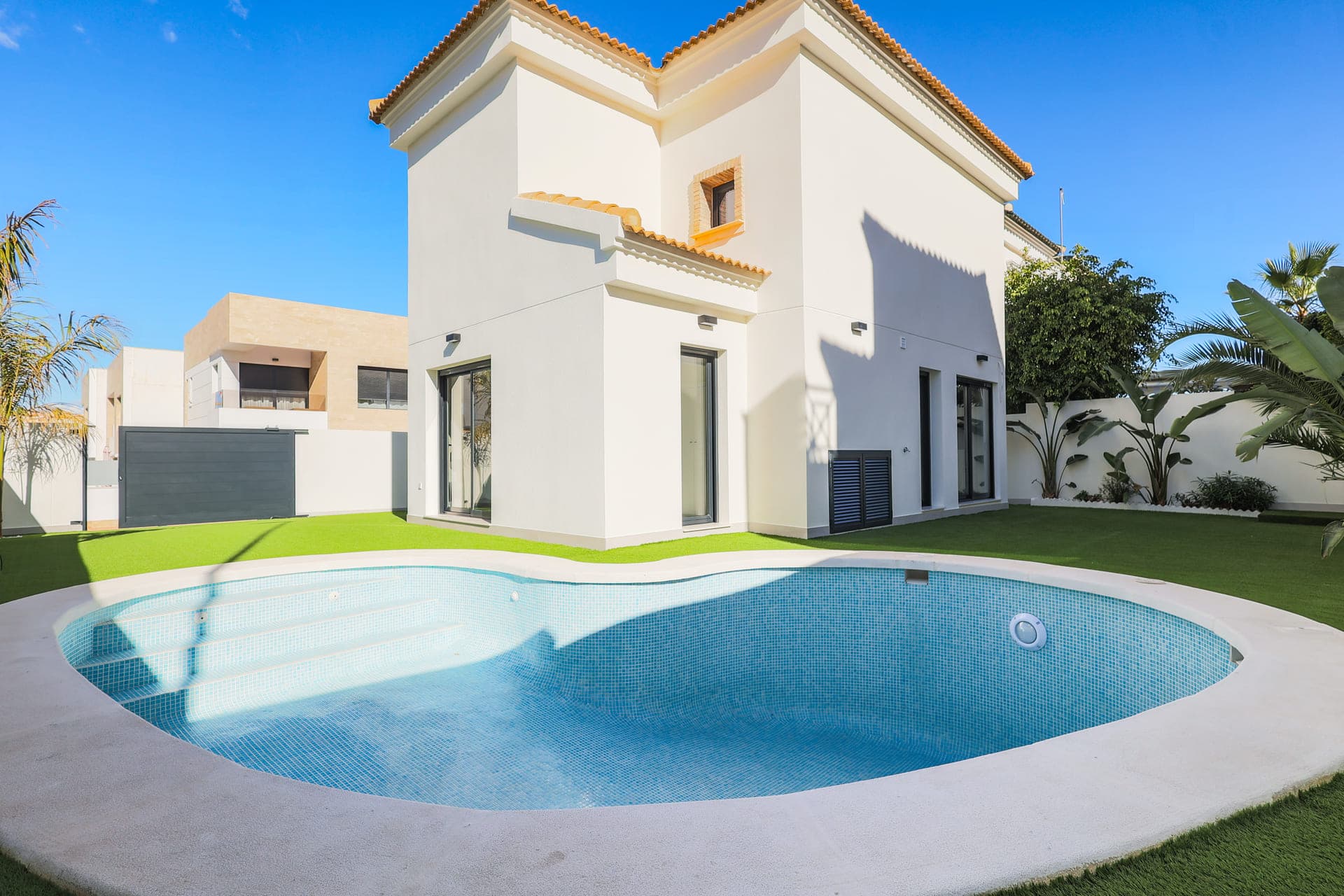 Villa 3 bed. in Orihuela Costa 8