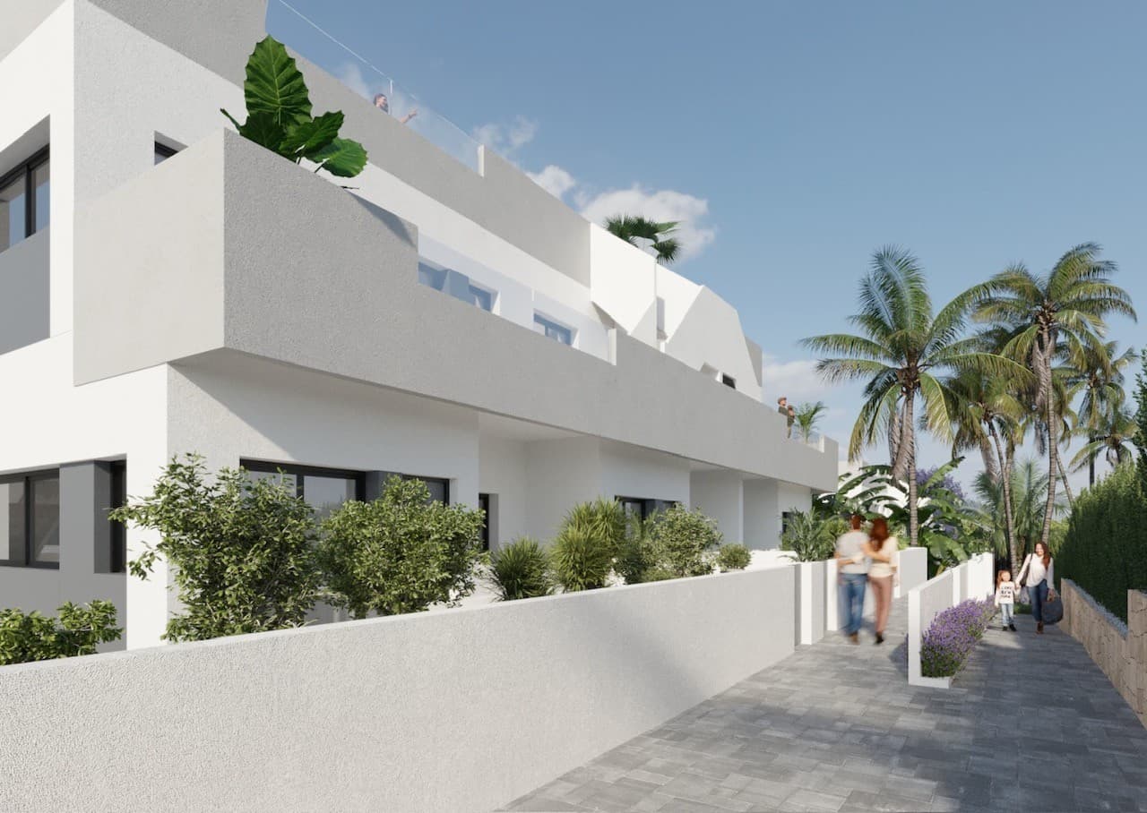 Bungalow på övervåning 2 rum i Torrevieja 8