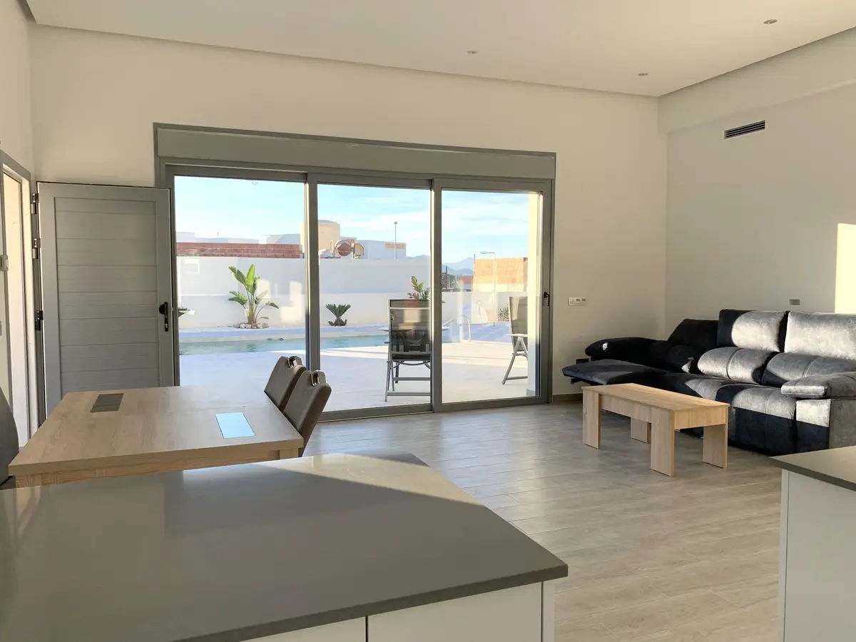 Frittliggende villa 3 rom i Rafal 3