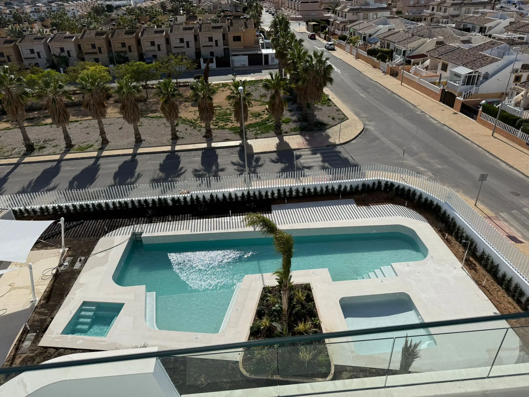 Gelijkvloers appartement 2 slpkm. in Cabo Roig 9