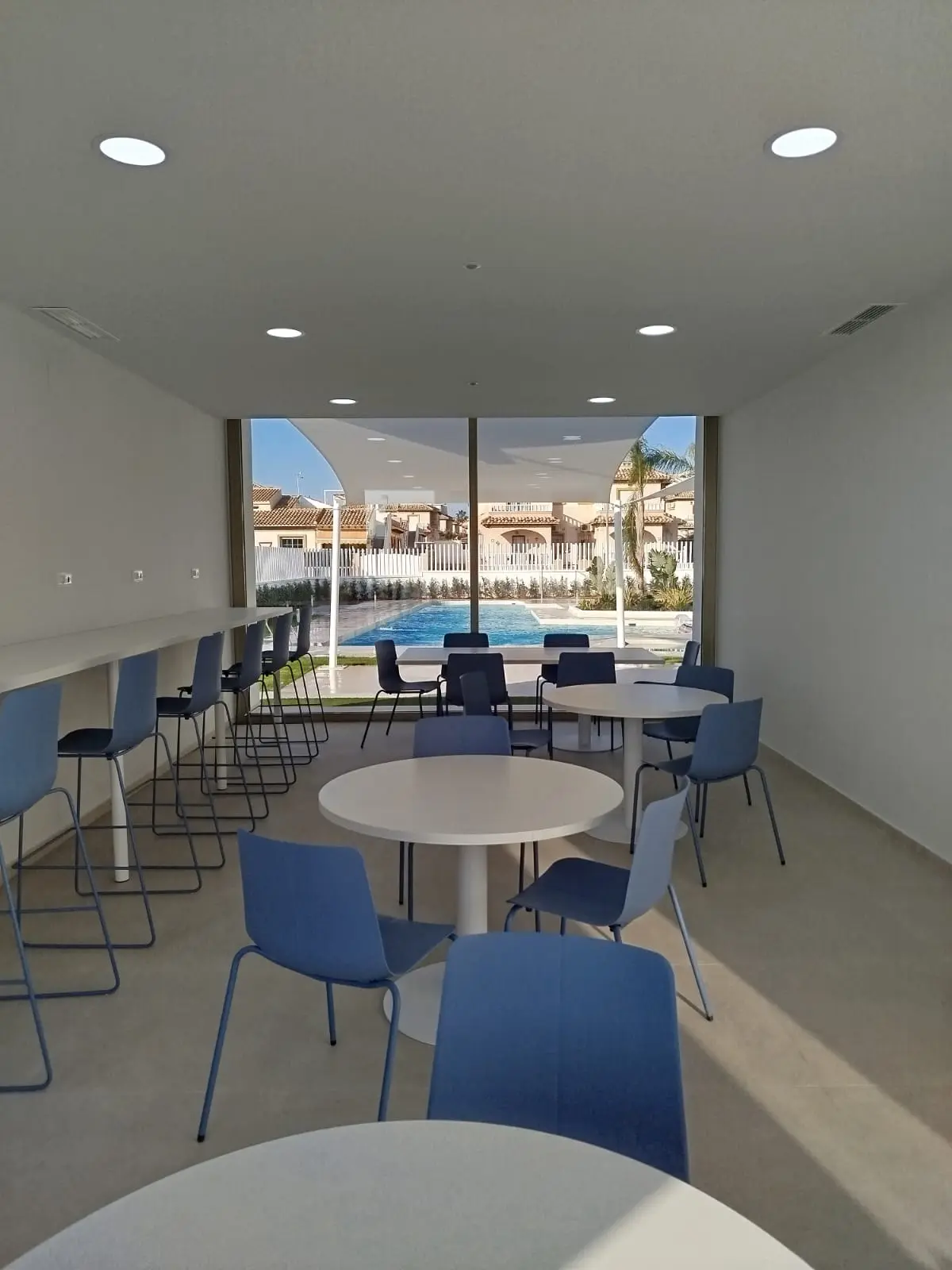Gelijkvloers appartement 2 slpkm. in Cabo Roig 7